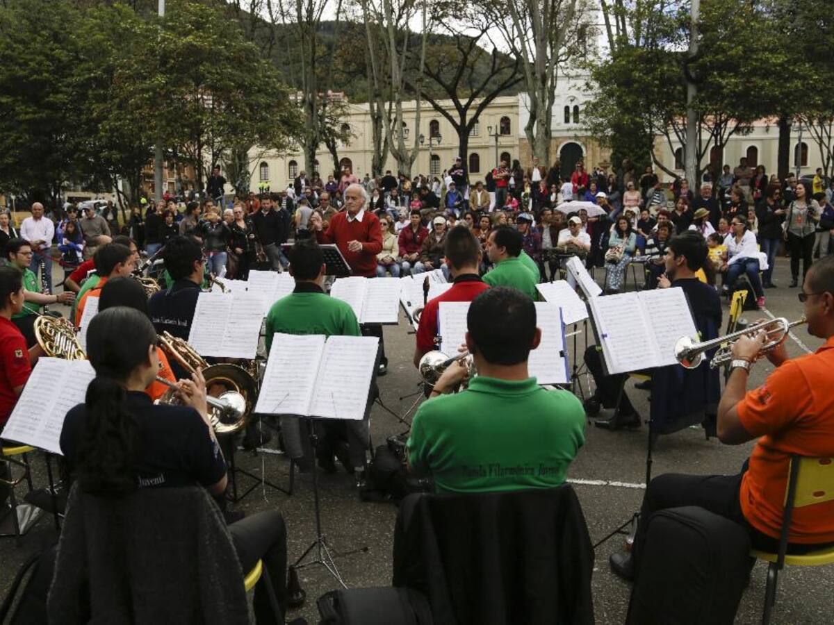 En Bogotá construirán centros de educación musical para menores víctimas del conflicto armado