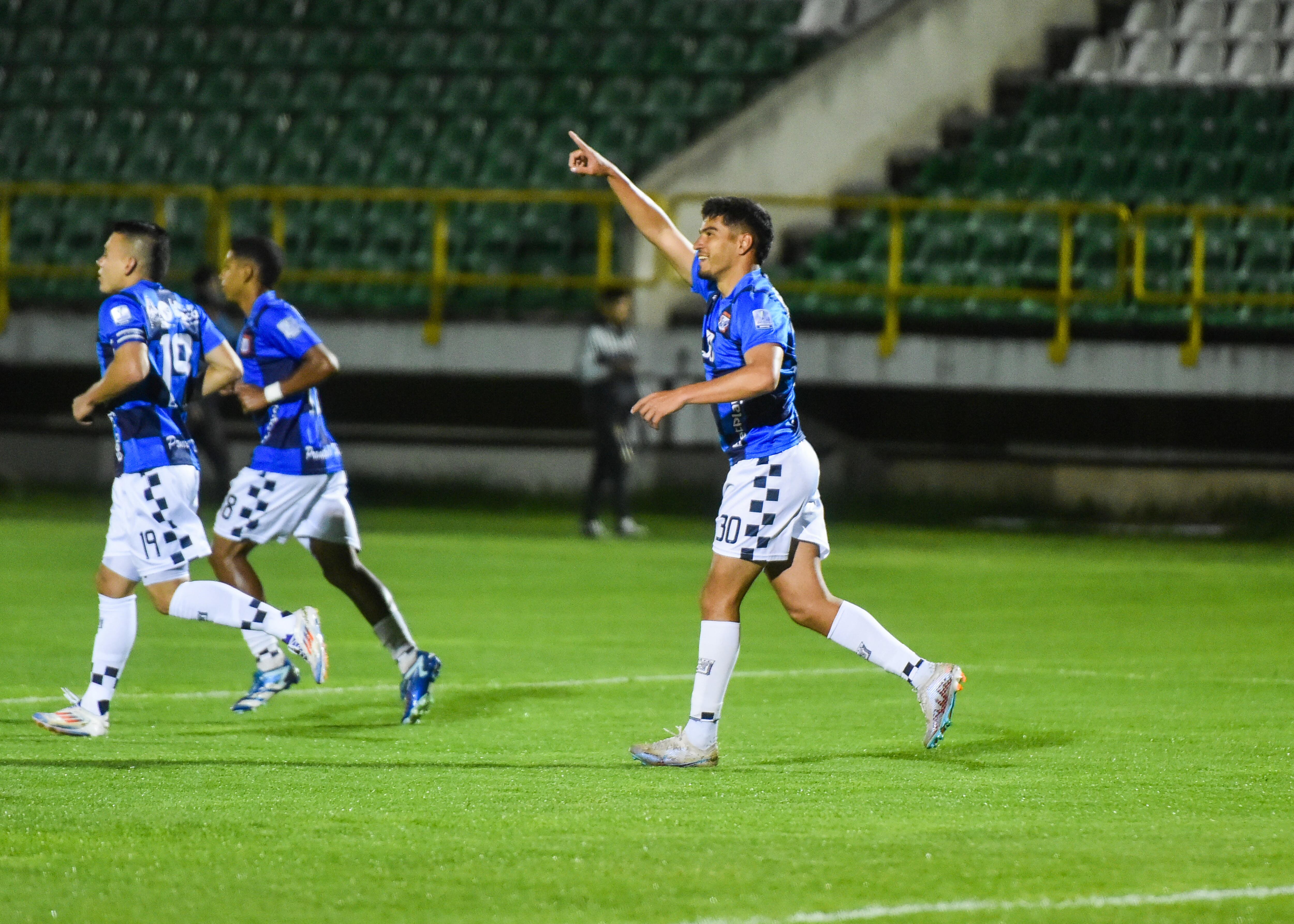 Michael Nike Gómez, figura del Chicó / Colprensa