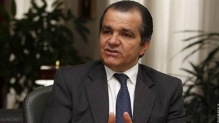 Oscar Iván Zuluaga afirma ser la alternativa frente a Santos