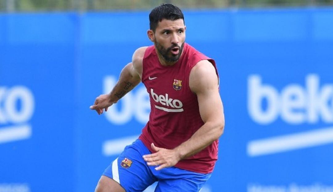 Sergio Agüero en uno de sus entrenamientos con el Barcelona.