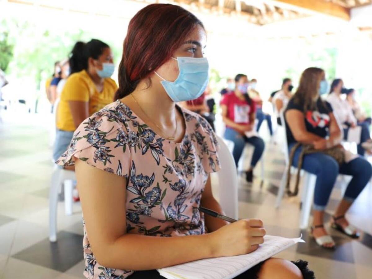 Gobernación de Bolívar inicia talleres dirigido a mujeres del departamento
