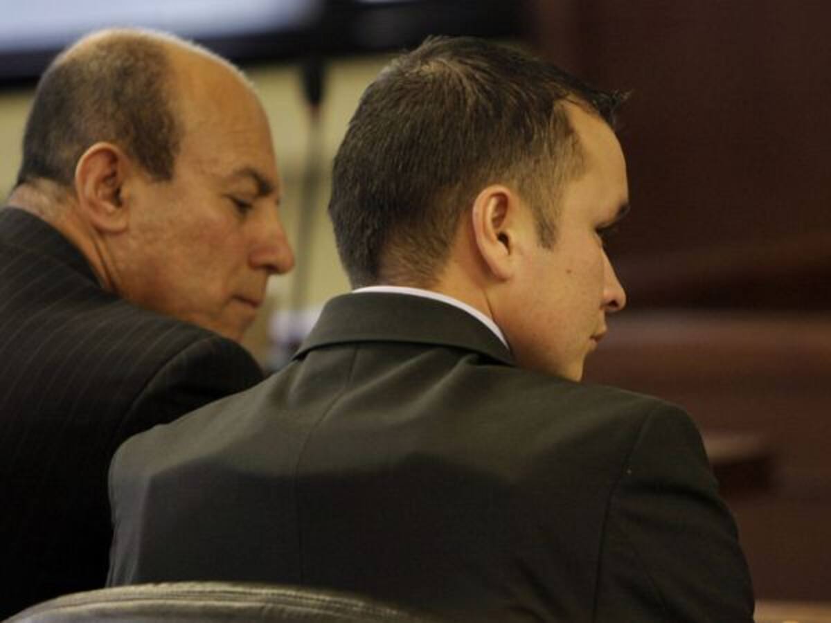 Aplazan otros dos meses juicio a patrullero por caso grafitero