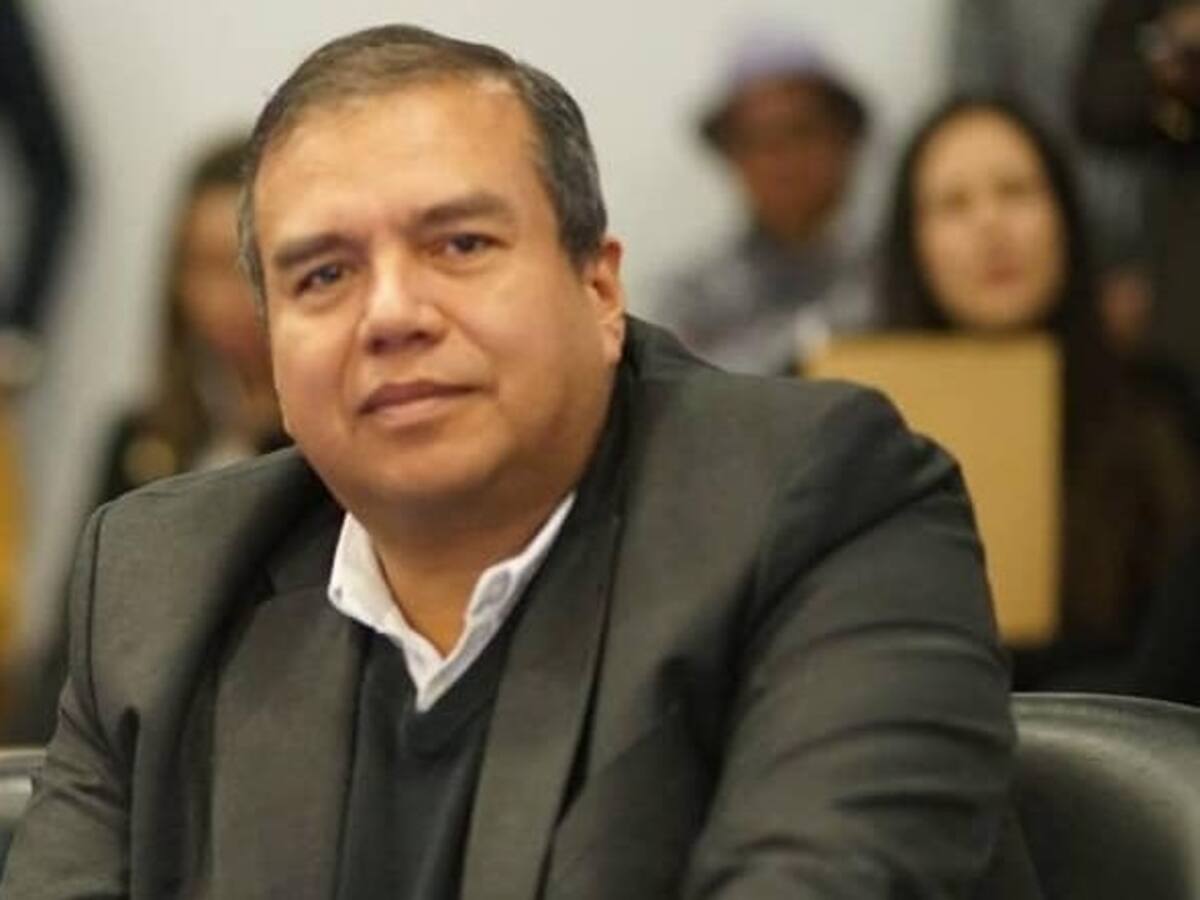 “Presidente sería importante remozar al Comisionado de Paz”, representante Oscar Campo