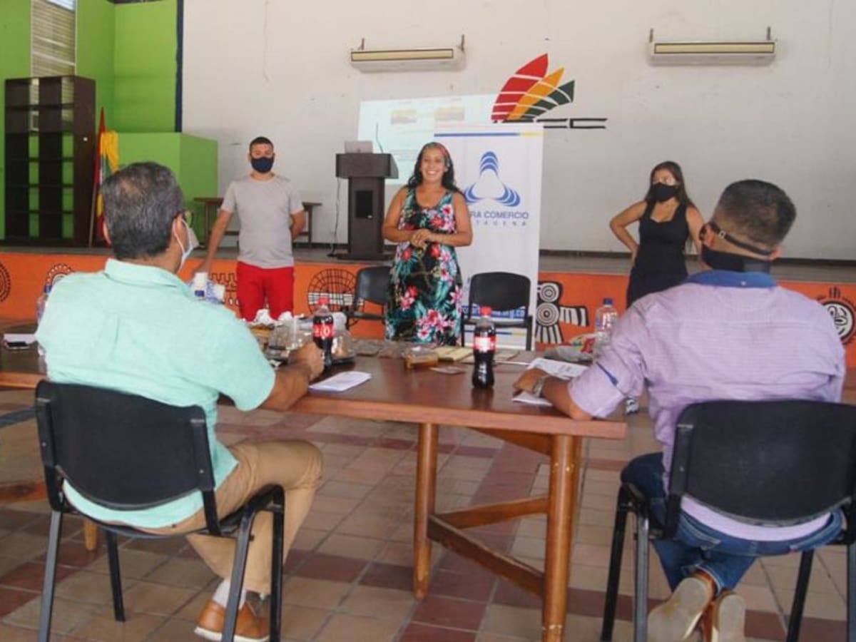 Emprendedores del proyecto Redesperanza presentan planes de inversión