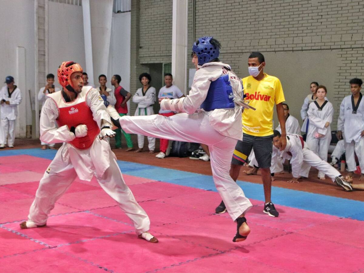 Deportistas de Cartagena y Bolívar recibirán apoyo económico del IDER