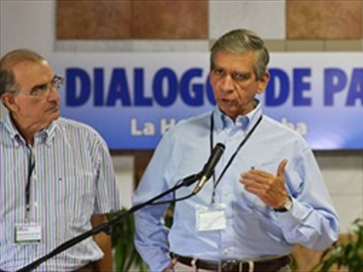 General (r) Mora pidió a las tropas confiar en el proceso de paz