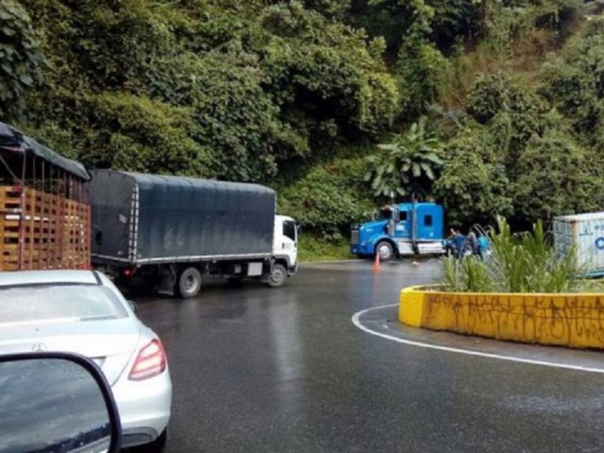 Siete puntos de control tiene Policía de tránsito en vías del Quindío
