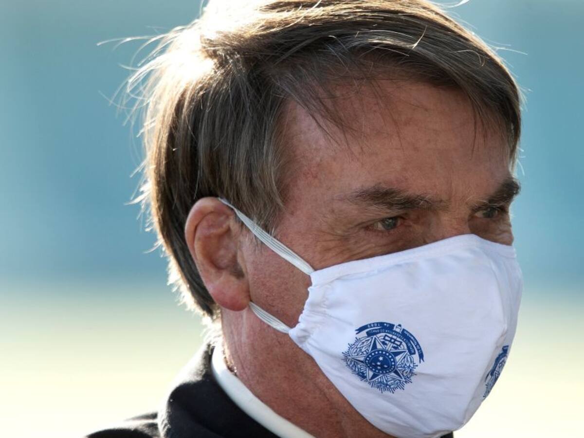 Bolsonaro da positivo por coronavirus y se trata con cloroquina
