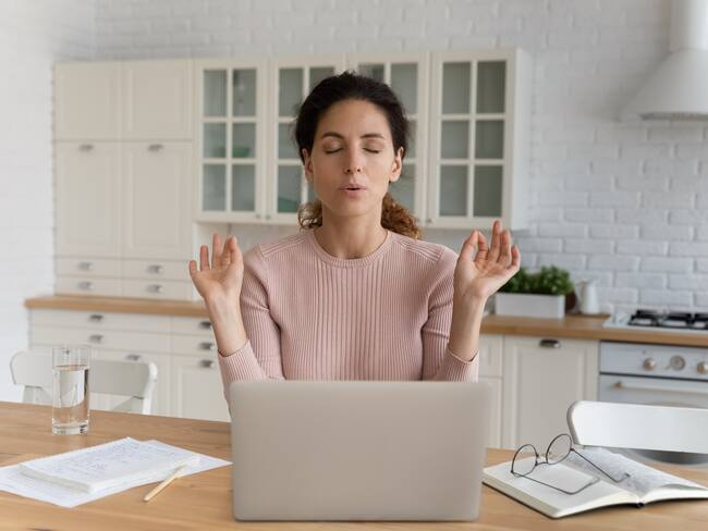 Cómo gestionar la ansiedad desde la raíz con herramientas de la psicóloga Paloma Carvajal