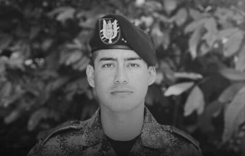 El gobernador Carlos Amaya rechazó el ataque y expresó solidaridad con las familias de los tres militares asesinados y los uniformados heridos.