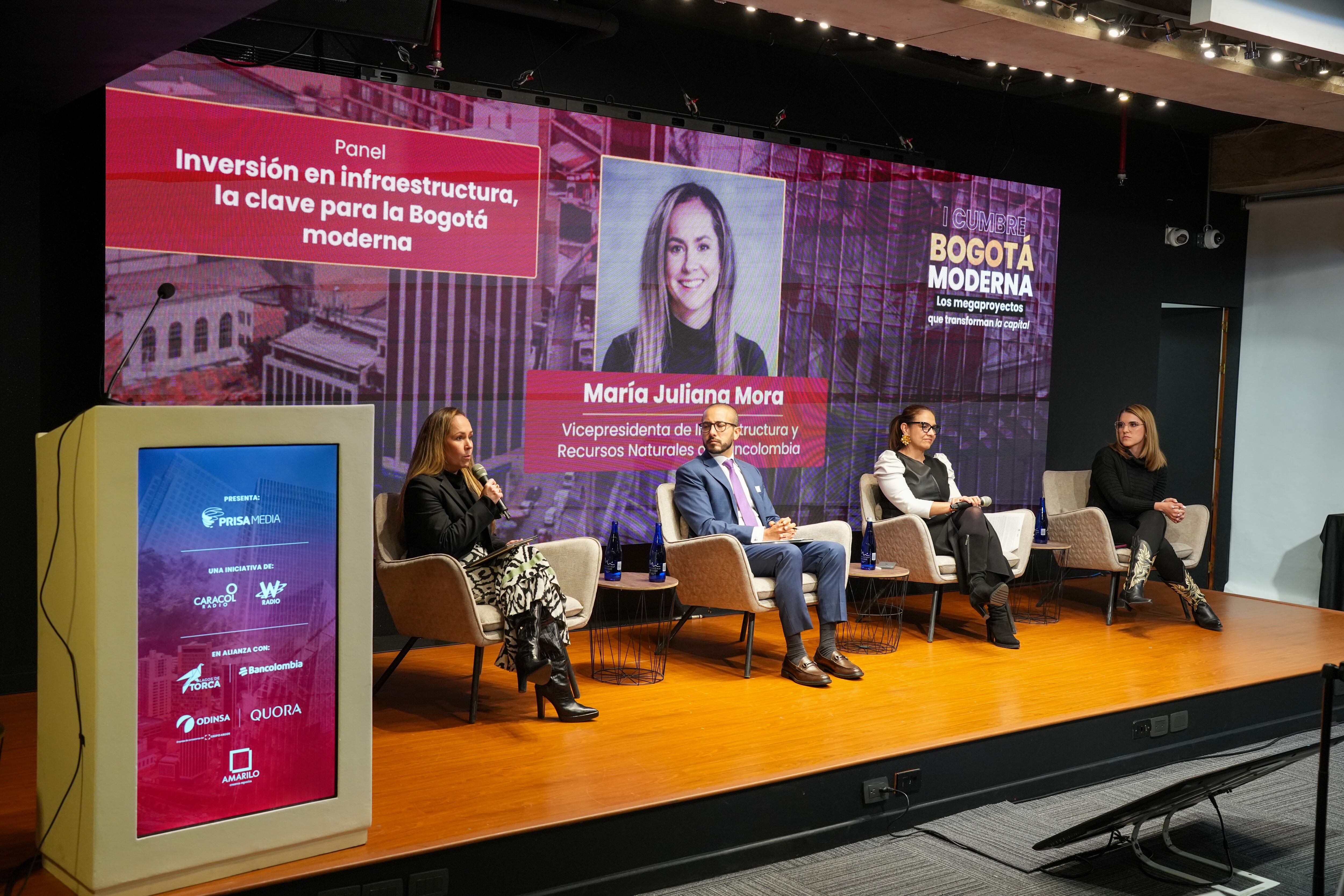 María Juliana Mora, Edwin Chiriví, Vanessa Velasco, dialogan sobre inversión en infraestructura en Bogotá. | Foto: Caracol Radio