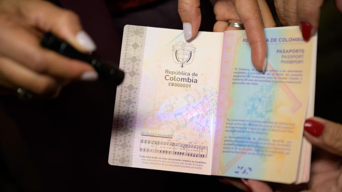 Colombia cuenta a partir de hoy con nuevo modelo de pasaportes: así será la libreta