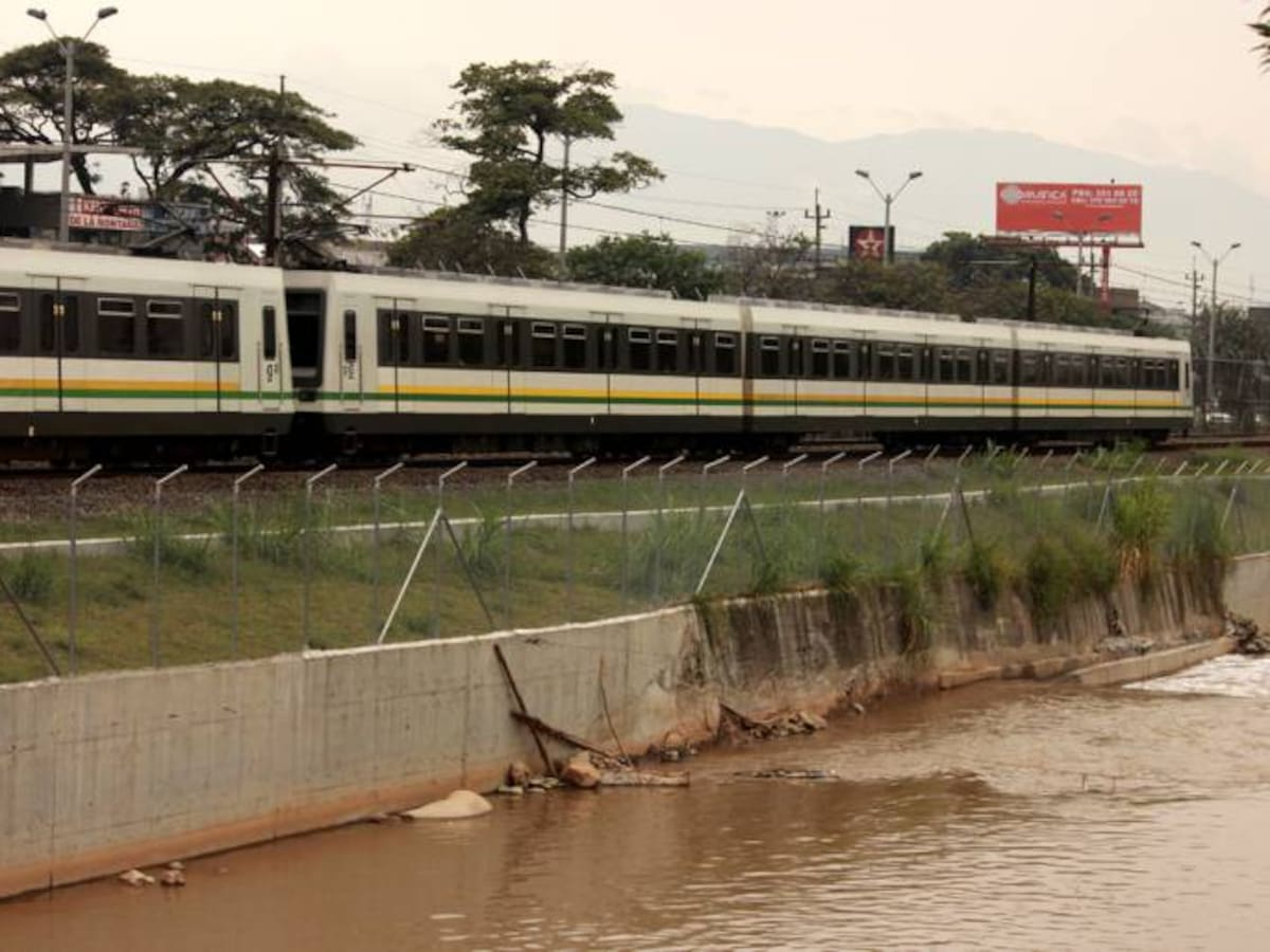 Las casas y locales cercanos al río en Acevedo se deben evacuar