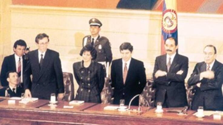 Exconstituyentes se oponen a reforma de la tutela