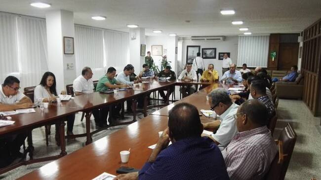 En un reunión los dirigentes gremiales expusieron el panorama de inseguridad a las autoridades.