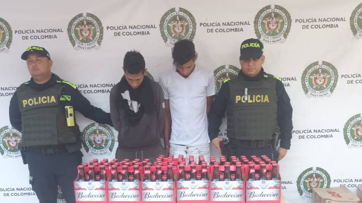 Saquean camión cargado de cervezas en Tasajeras: dos personas capturadas