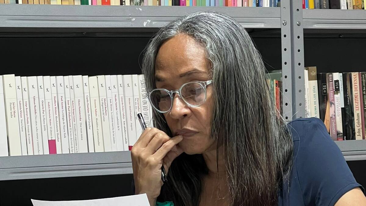 Cuando la literatura libera: la transformación de Diana Montiel que cautiva a Colombia