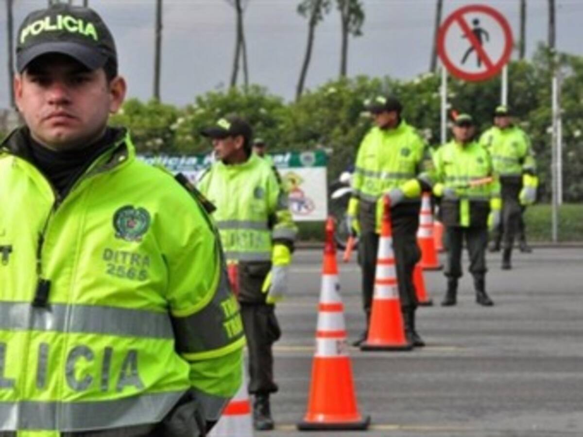 Policía de Tránsito dispuso 5.000 hombres en la red vial por partido de Colombia