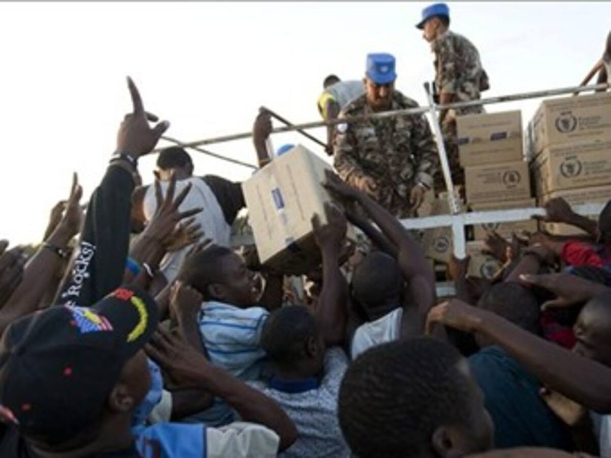 Ayuda humanitaria fluye con más intensidad 8 días después del sismo
