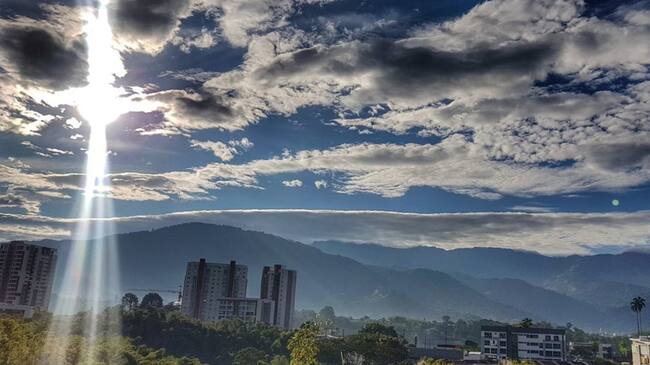 Paisaje de Armenia desde la Clínica del Café