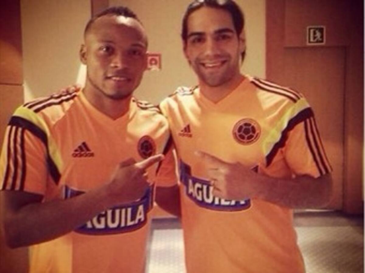 Falcao visitó a sus amigos de la Selección en la concentración de Barcelona