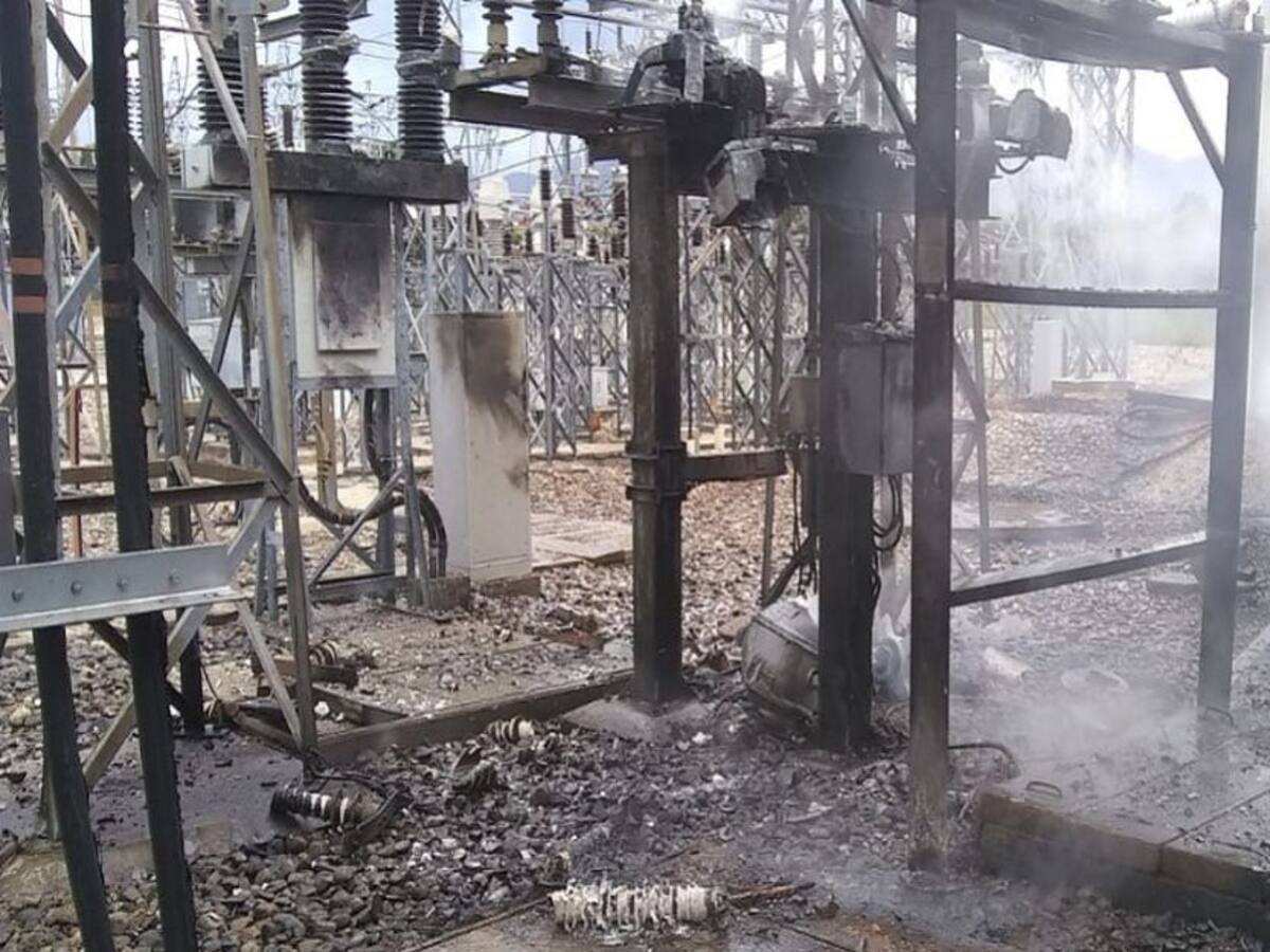Comienza a normalizarse servicio de energía 2 departamentos