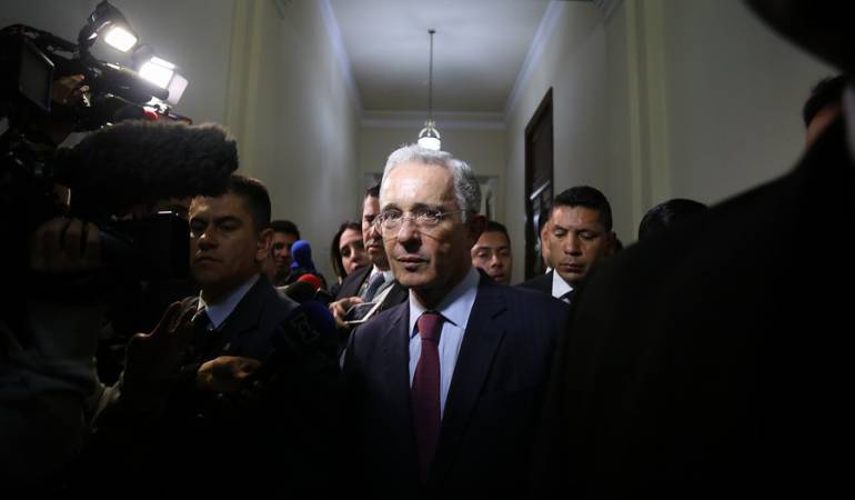 El senador Álvaro Uribe.