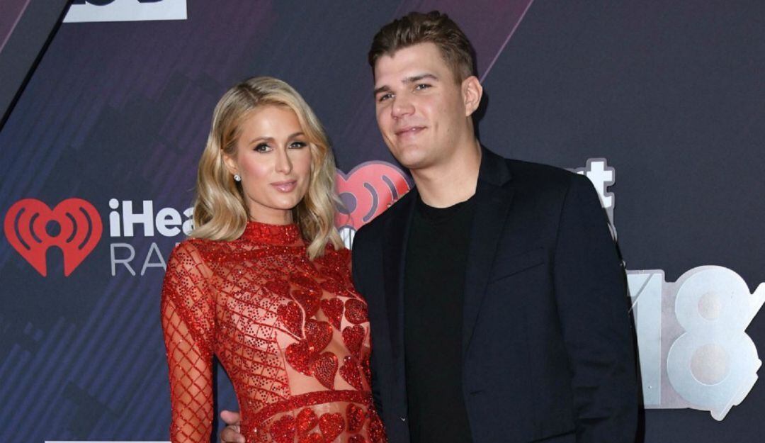 Peris Hilton y Chris Zylka