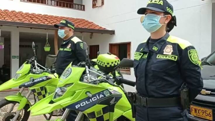 En Barichara ya usan el nuevo uniforme de la Policía