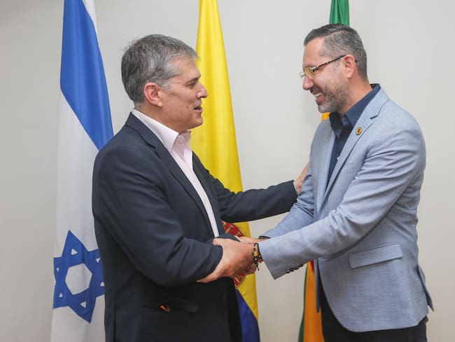 Alcalde de Bucaramanga se encuentra con el embajador de Israel.