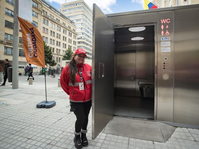 Bogotá estrena baños públicos inteligentes: así son y dónde estarán los primeros módulos