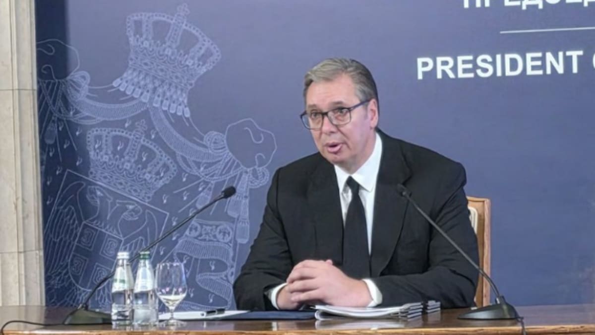 El presidente de Serbia, Aleksandar Vucic, renuncia a su cargo en medio de ola de protestas