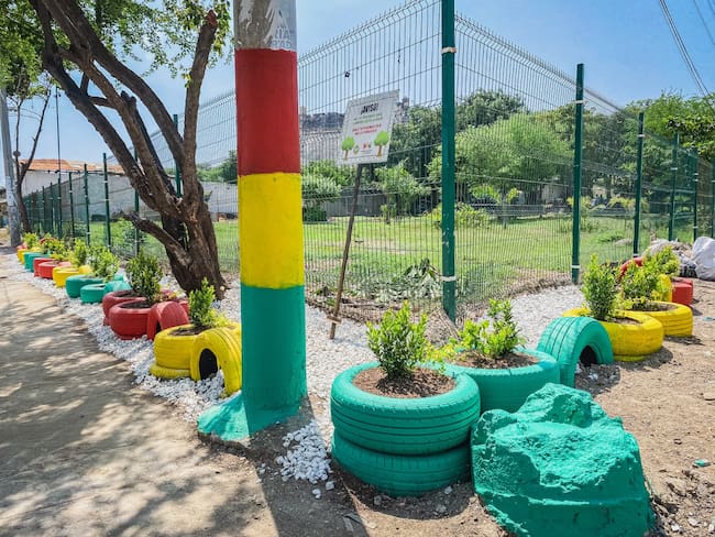 Recuperan 25 puntos críticos de basura en Cartagena y realizan 100 sensibilizaciones