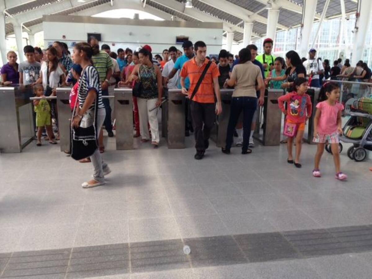 Este sistema de transporte masivo ha generado comodidad a los panameños, que sin embargo cuestionan los costos.