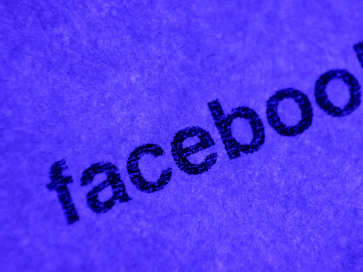 ¿Qué pasa con su cuenta de Facebook después de morir?