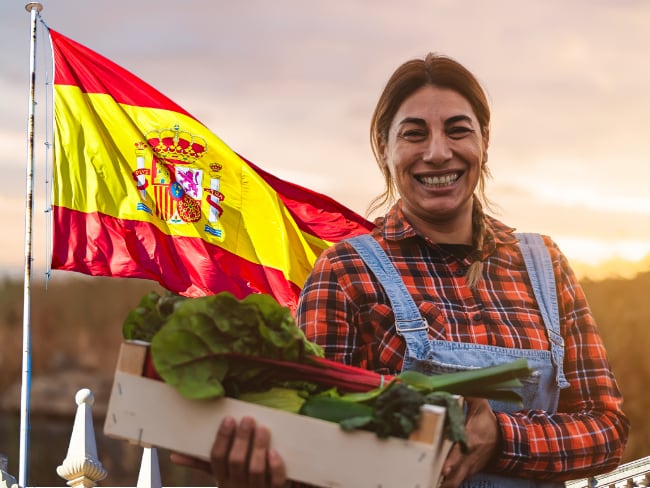 Vacantes para colombianos en España 2025. Imagen vía Getty Images