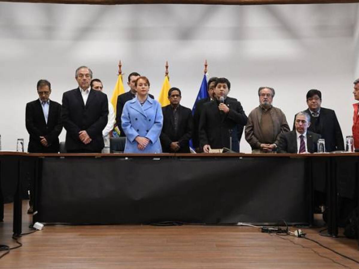Gobierno analiza acuerdo con ELN para indultar a presos