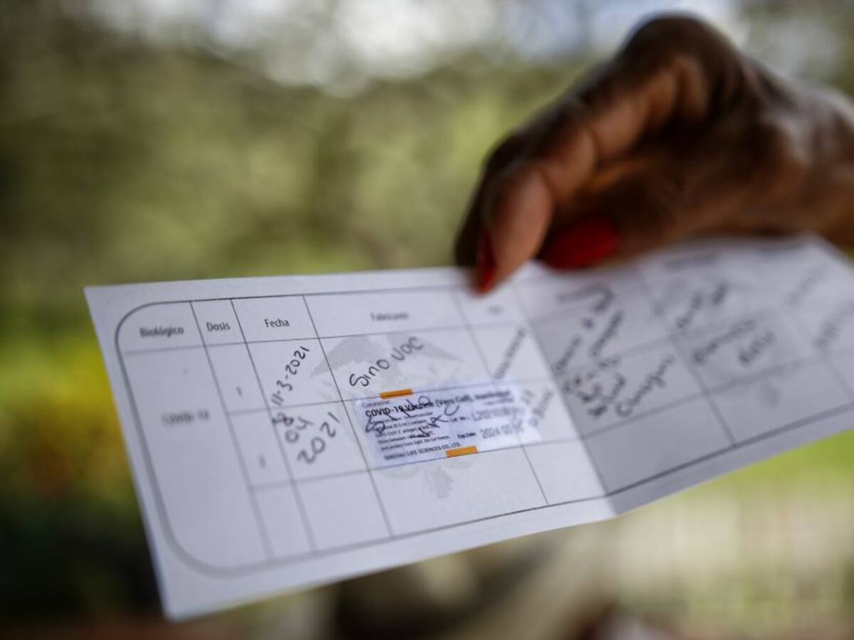 Evalúan pedir carnet de vacunación para ingresar a eventos