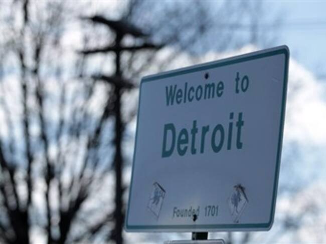 Fotografía de archivo del 3 de marzo de 2013 de una señal que da la bienvenida a Detroit, Michigan (EE.UU.). Foto: EFE