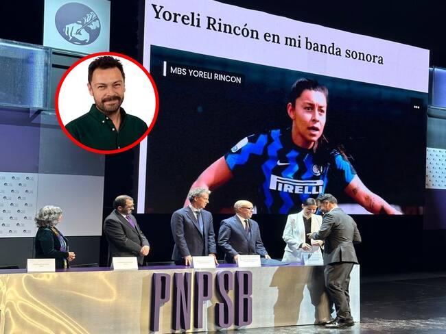 Andrés López, obtiene premio Simón Bolívar a Mejor Entrevista Audio. Cortesía: @PNPSimonBolivar