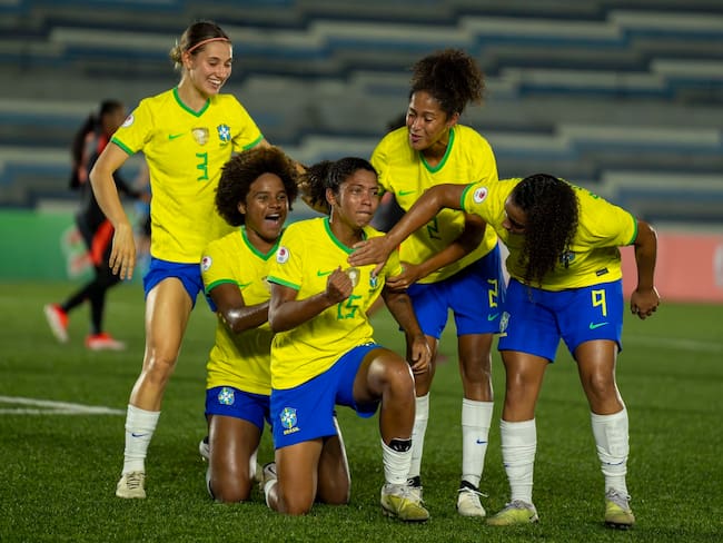 Brasil vence a Colombia en el tercer juego de la fase final del Sudamericano / Foto: @SelecaoFeminina