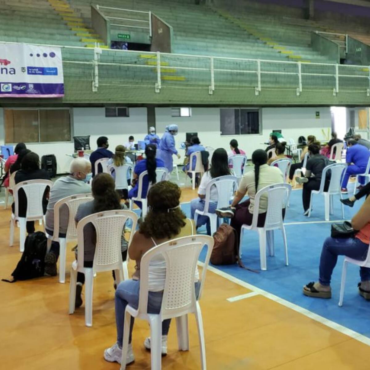 Así funcionará la vacunación durante el toque de queda continuo