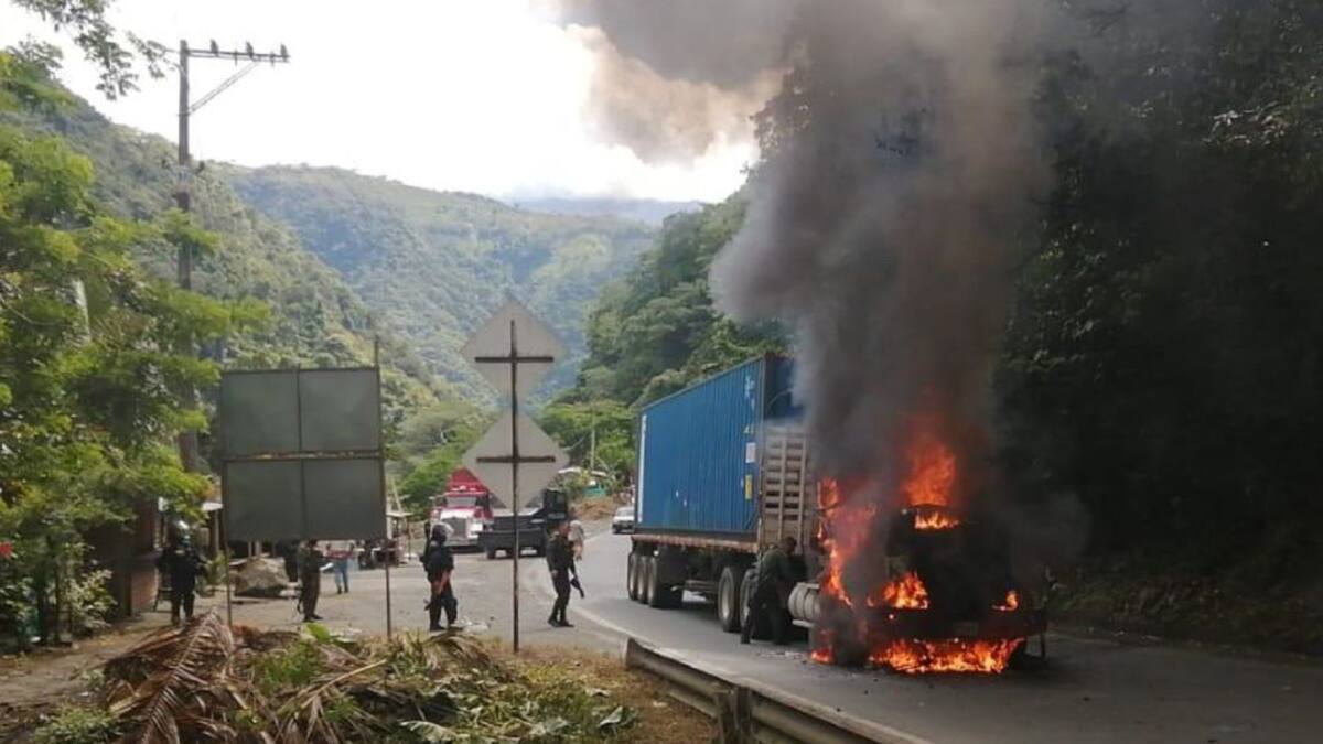 Asesinan manifestante en Yumbo e incineran tractocamión en vía al mar