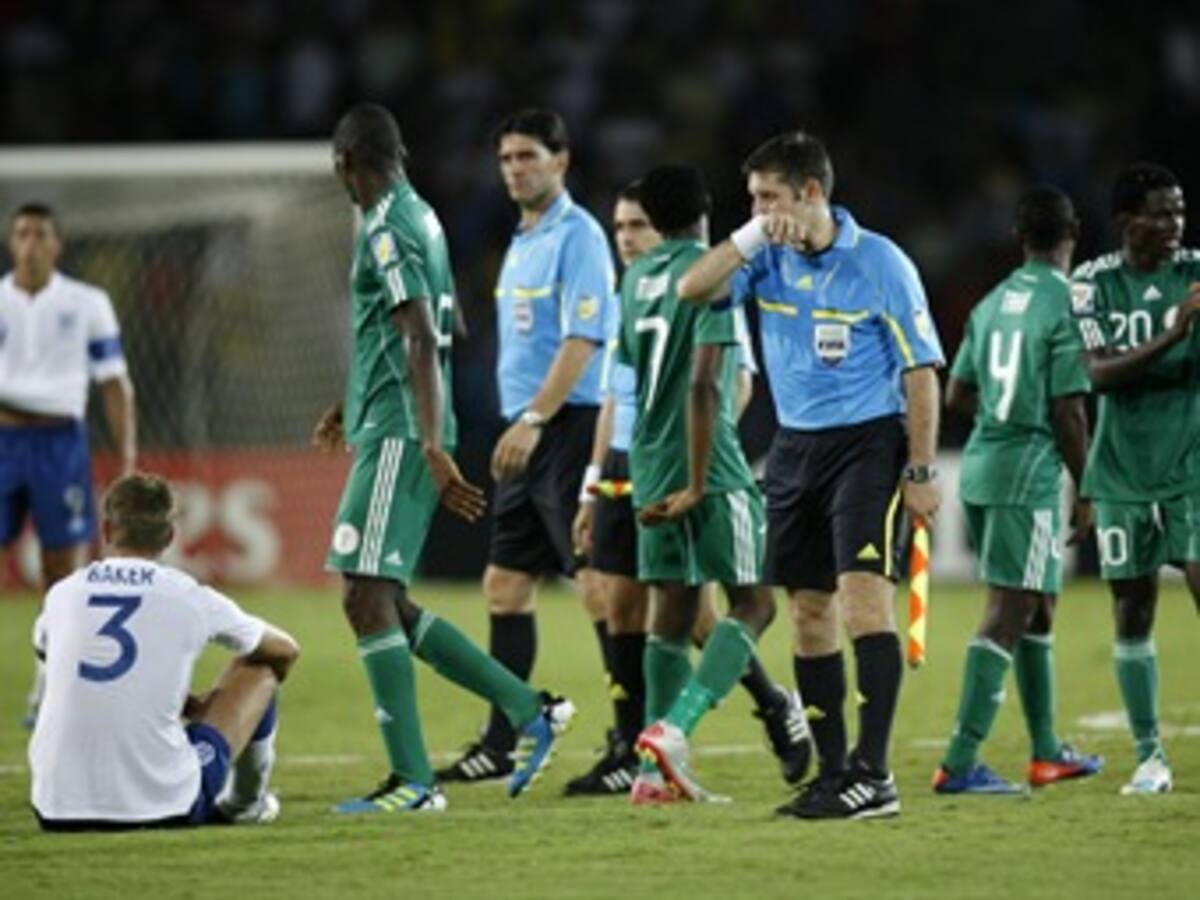 Nigeria acabó el invicto de la portería de Inglaterra y avanzó a cuartos