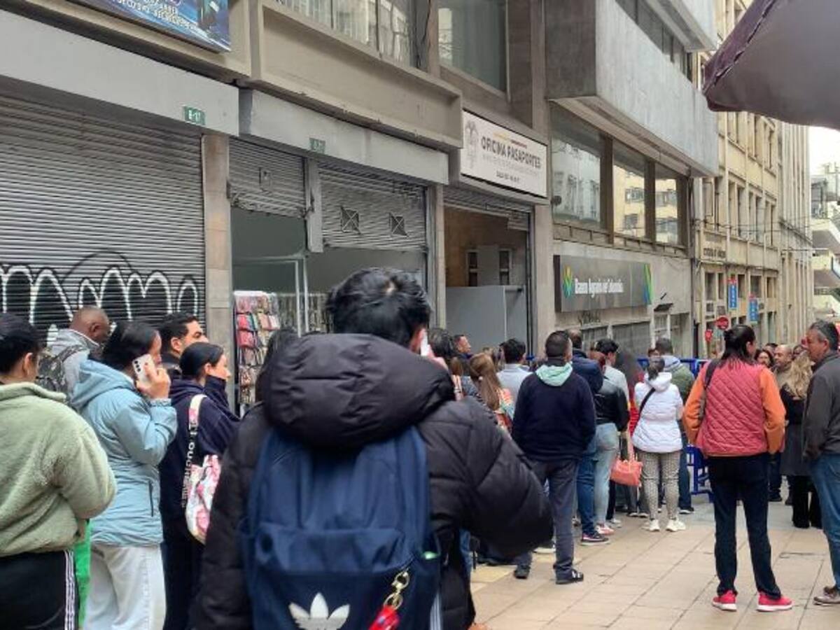Existencias de pasaportes en Colombia está al límite: ¿alcanzará para suplir las solicitudes?