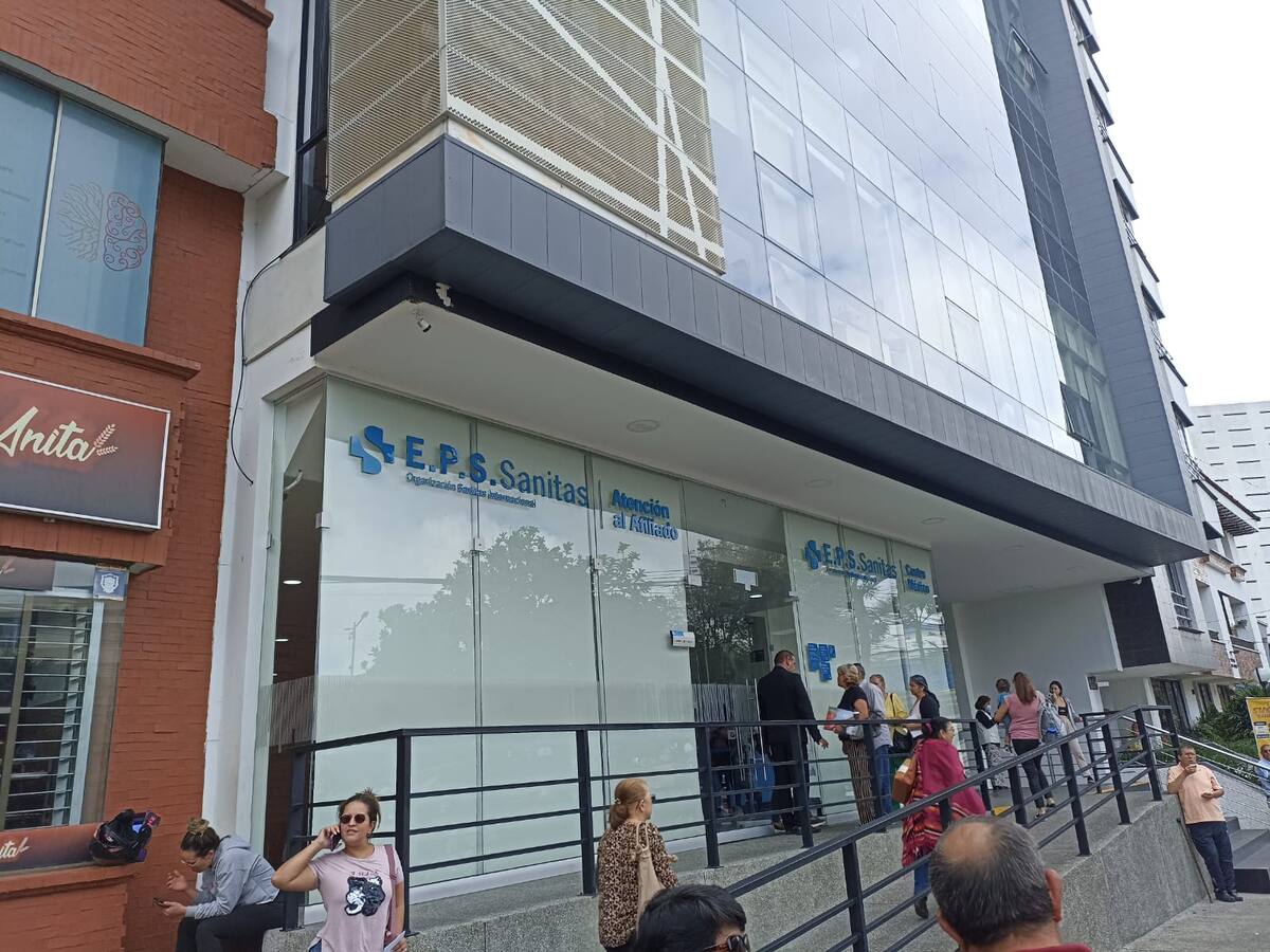 ¿Qué dicen los usuarios de la EPS Sanitas en Armenia sobre intervención de la Supersalud?