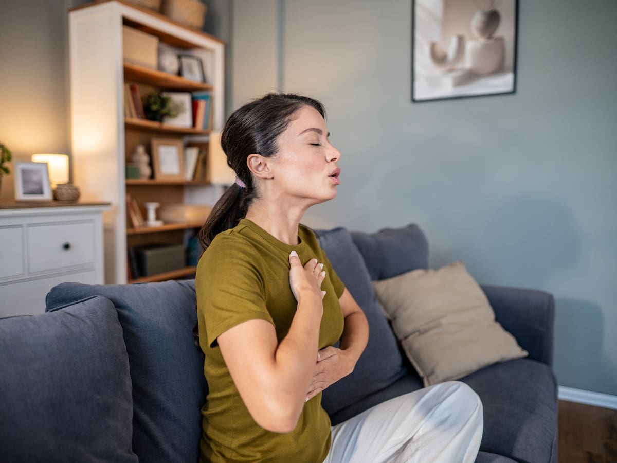 “El miedo a ser visto: la clave para romper las cadenas sociales y reconectar con nuestra esencia