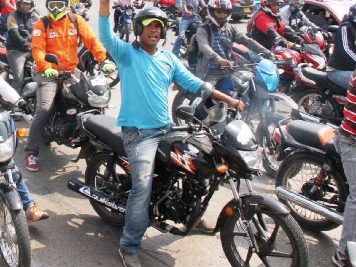 Nuevo decreto restringe circulación de motos después de 11 pm en Cartagena