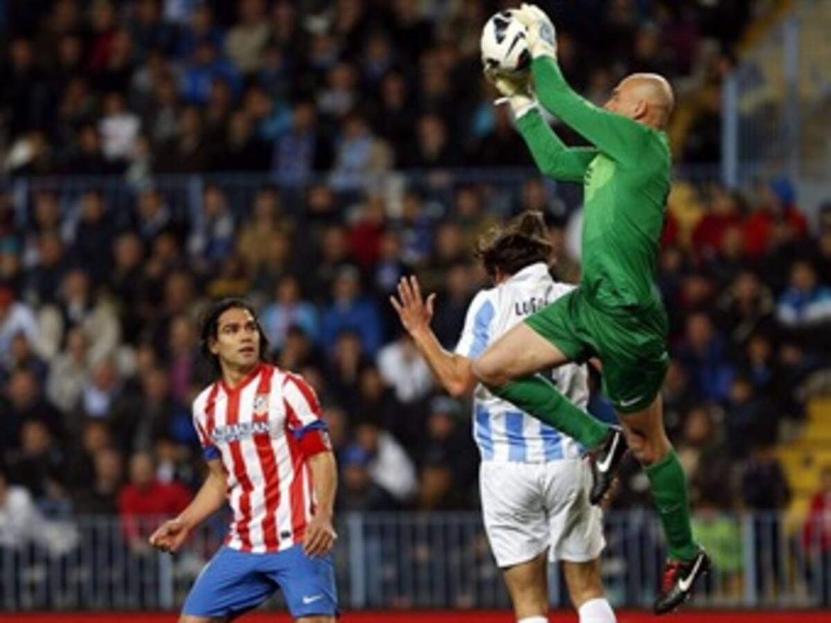 Atlético de Madrid no pudo recortar diferencia con Barcelona al empatar con Málaga