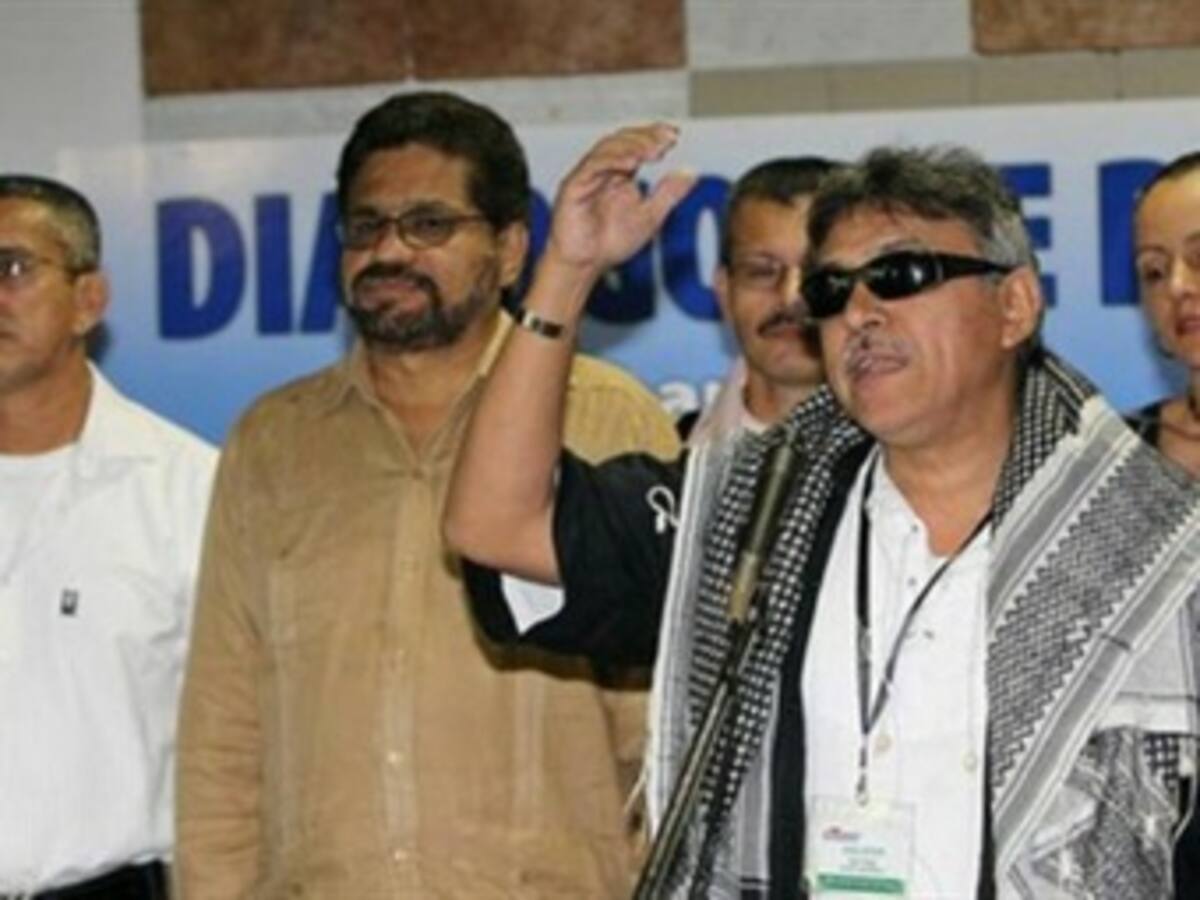 El país necesita un discurso social y moderno como el de Santos: Farc